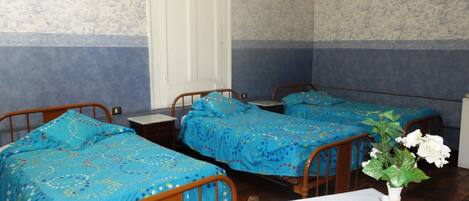 Individually decorated, free WiFi, bed sheets