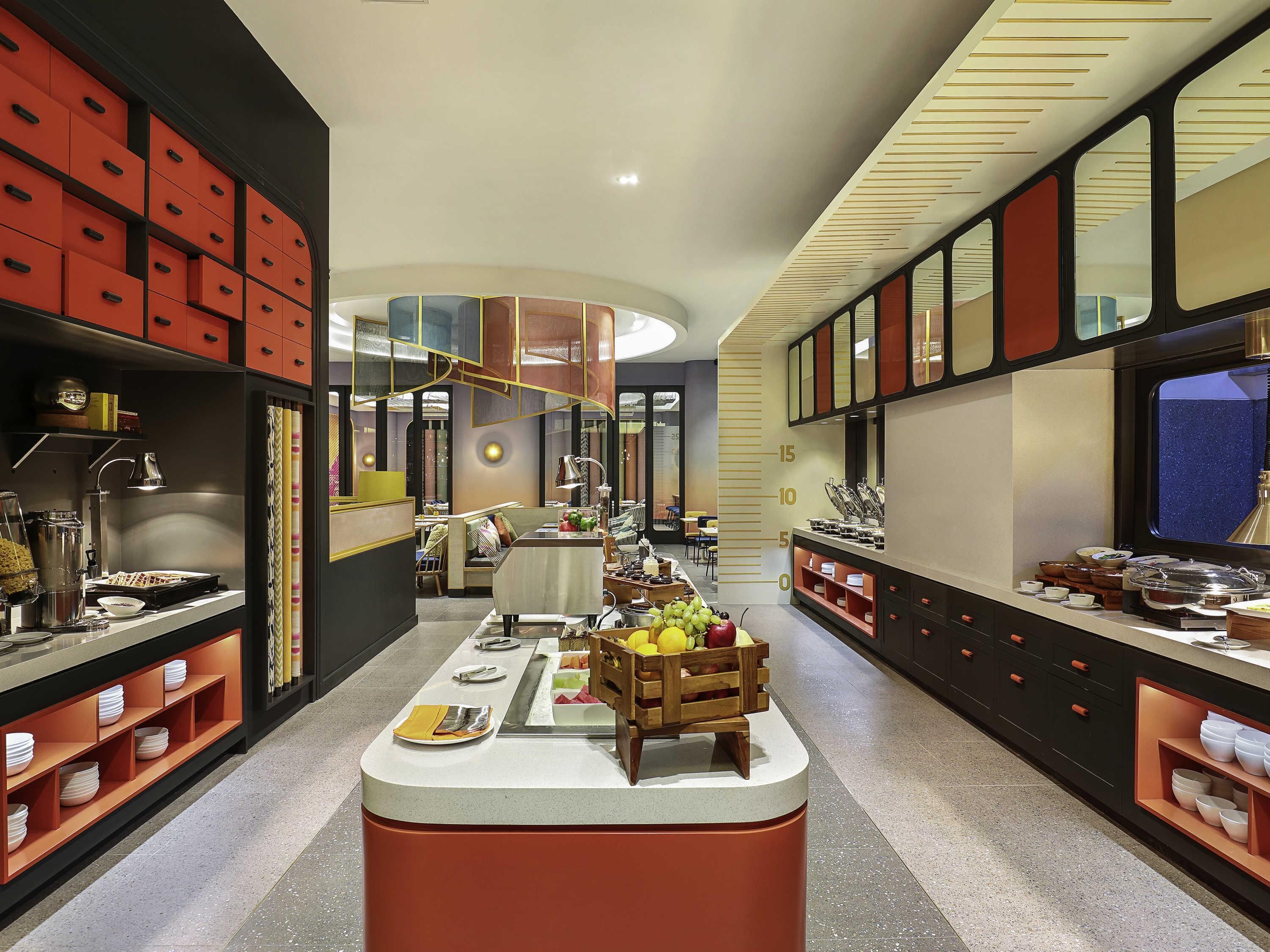 Dagelijks ontbijtbuffet (IDR 121000 per persoon)