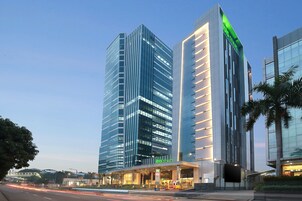 Pintu masuk properti