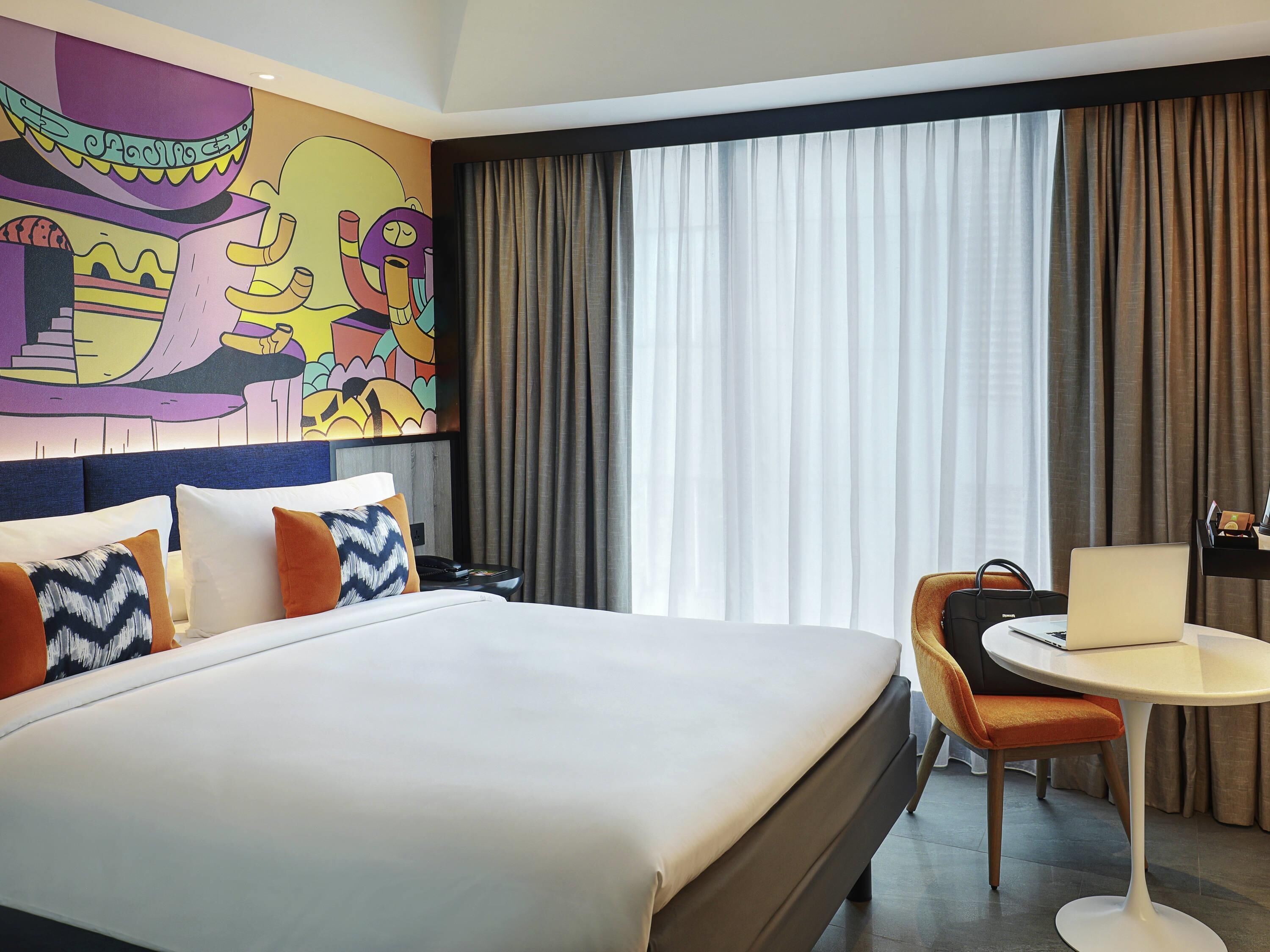 Quarto superior, 1 cama Queen | Frigobar, cofres nos quartos, escrivaninha, quartos à prova de som