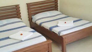 Economy Twin Room, 1 Double Bed, Non Smoking