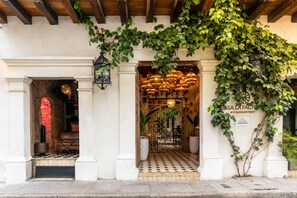 Exterior - Hotel Casa La Factoria by Faranda Boutique, a member of Radisson Individuals (Cartagena)