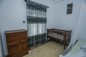2 bedrooms, Egyptian cotton sheets, premium bedding, down duvets - Saku Residence (Unawatuna)