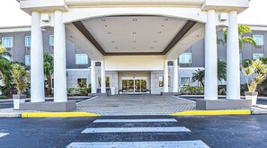 Exterior - Holiday Inn Express and Suites in Cocoa (Cocoa)