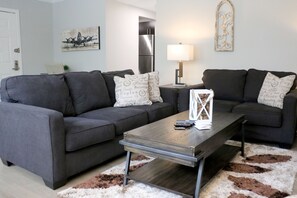 Living room - Preferred Two Bedroom Suite (Boston)