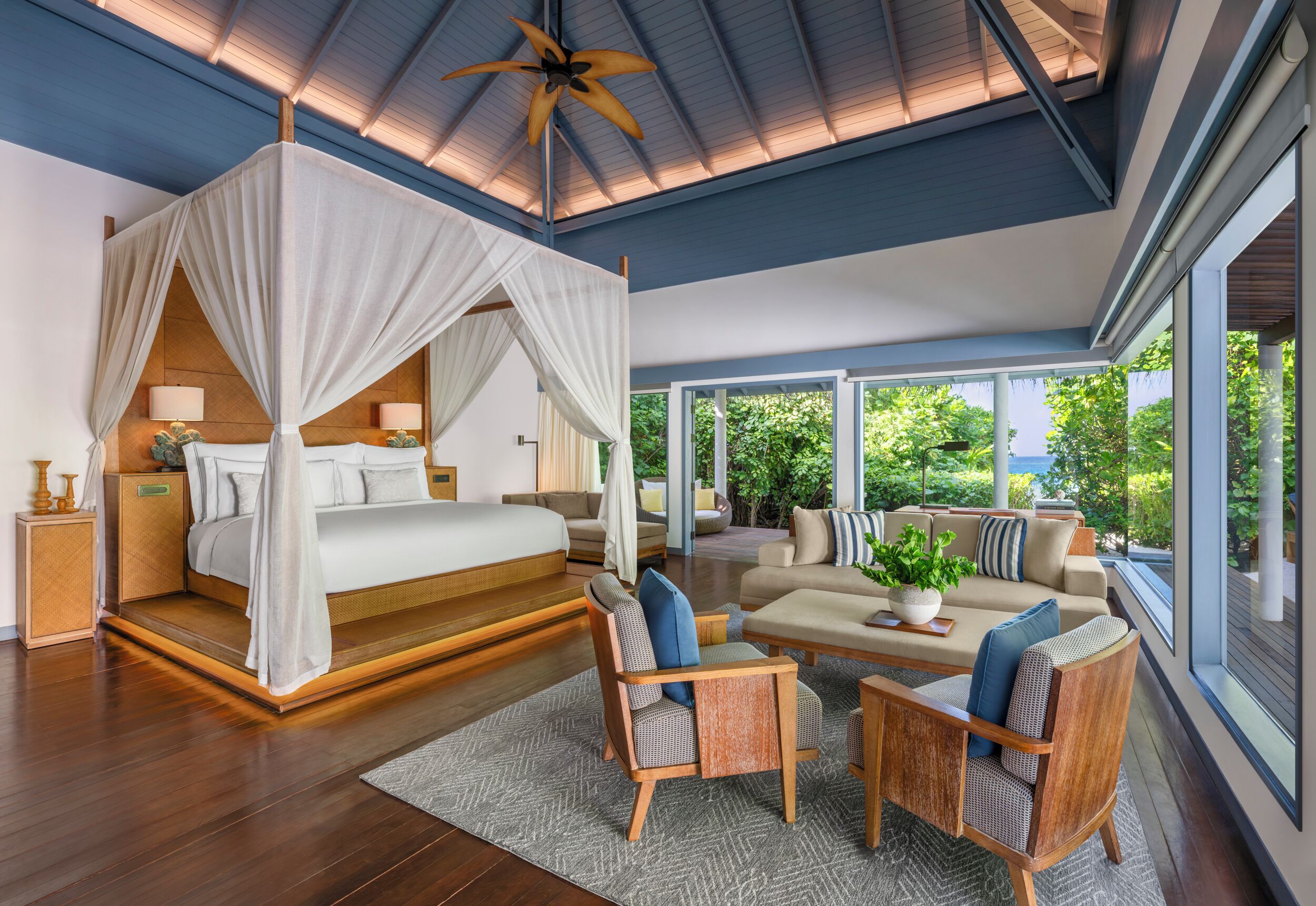 Egyptian cotton sheets, premium bedding, down comforters, minibar