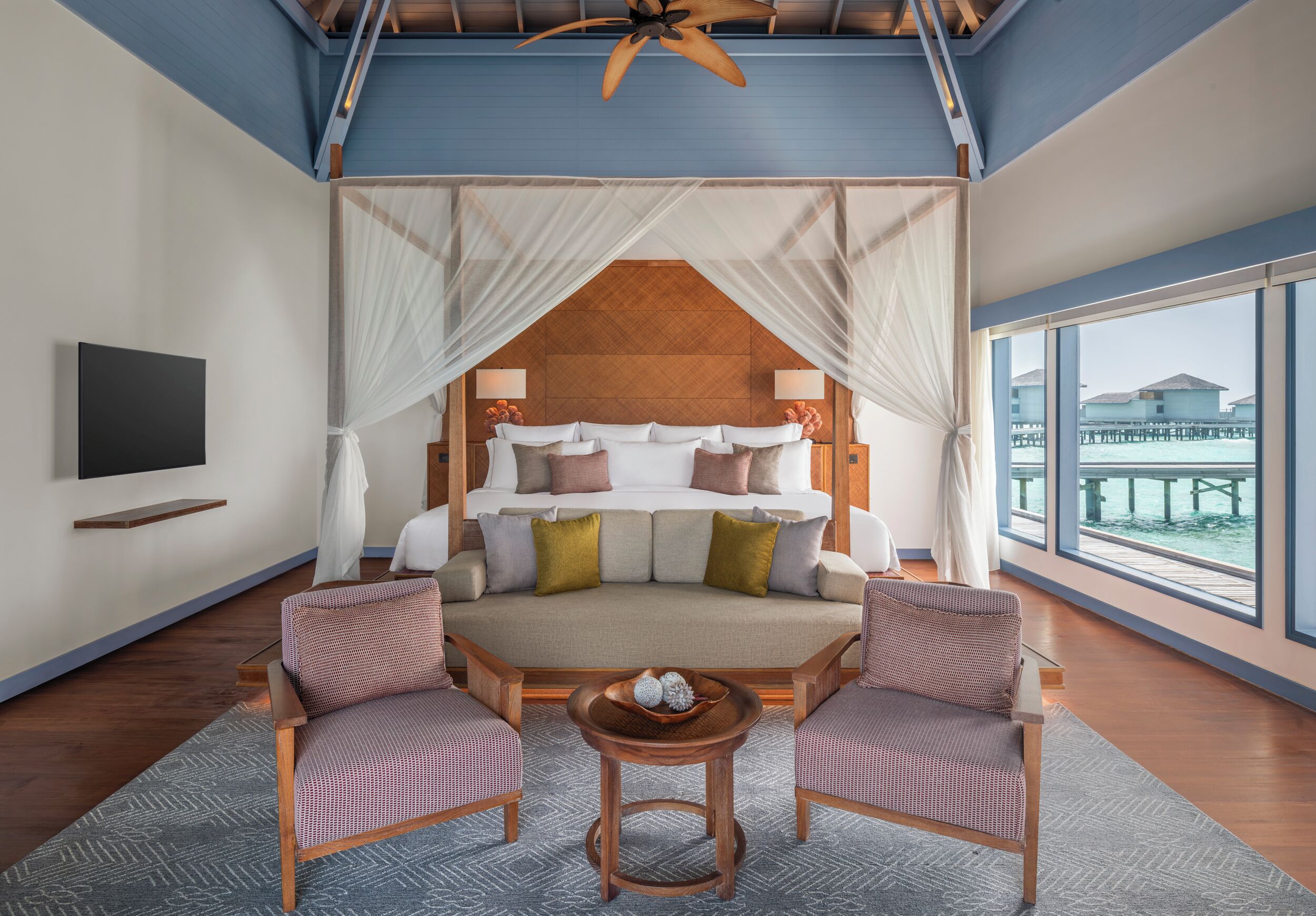 Egyptian cotton sheets, premium bedding, down comforters, minibar