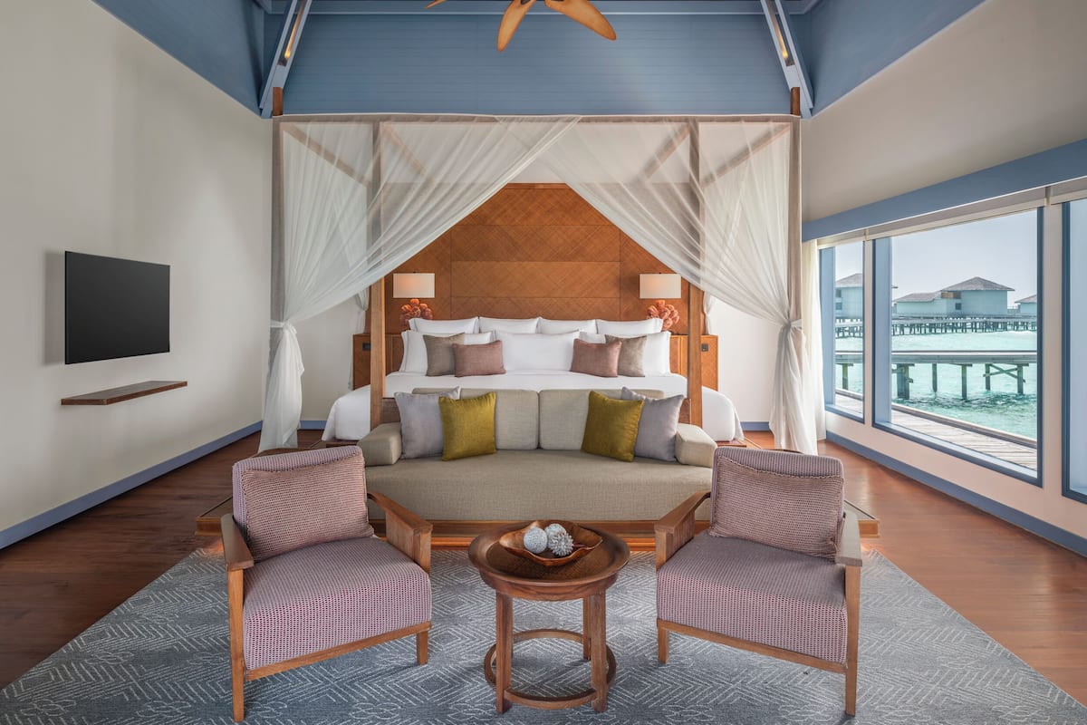 Egyptian cotton sheets, premium bedding, down comforters, minibar