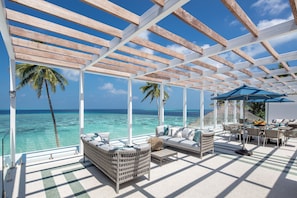 Three Bedroom Royal Residence Cluster | Terrace/patio