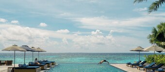 The Halcyon Private Isles Maldives, Autograph Collection
