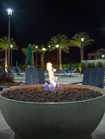 Sports facility. Hyatt Place Sandestin at Grand Boulevard