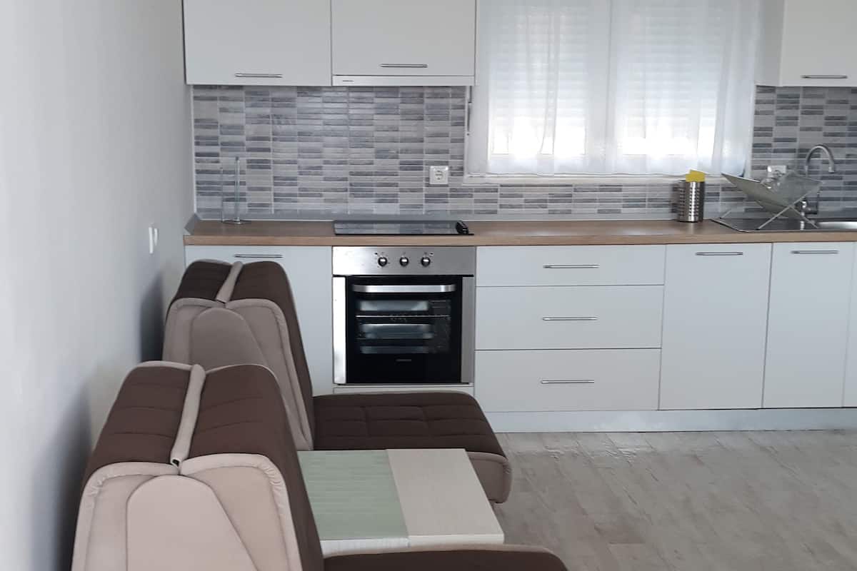 Deluxe-Apartment, 2 Schlafzimmer, Whirlpool, Meerblick | Hochwertige Bettwaren, Daunenbettdecken