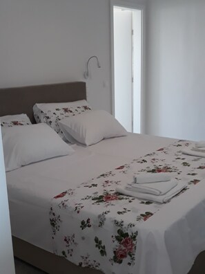 Deluxe Apartment, 2 Bedrooms, Hot Tub, Sea View