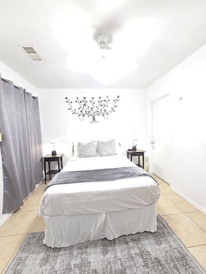 Full Bed Semi Private Room | 1 bedroom, free WiFi, bed sheets