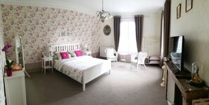 Comfort Triple Room (Rose) - Maison d'Hôtes La Nouvelle Criqueboise (Criquebeuf-en-Caux)