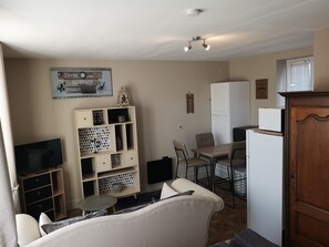 Classic Studio, Non Smoking, Kitchenette