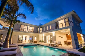 Outdoor pool - Villa Viatu (Providenciales)