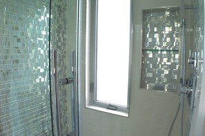 럭셔리 펜트하우스, 앙스위트, 부분 바다 전망 | 욕실 | 헤어드라이어, 타월