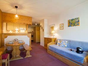 TV - Beautiful apartment for 6 people with WIFI, TV and balcony (Les Boisses)