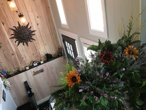 Interior - The Illusion of Seclusion! Gorgeous views near Biltmore and everything Asheville (Arden)