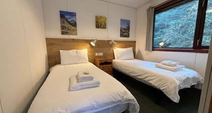 Magnifique chalet 4 étoiles avec 2 chambres et vue sur la montagne