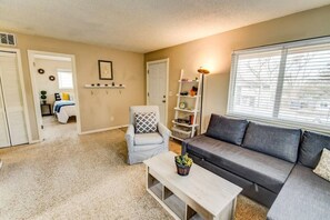 2 chambres, fer et planche à repasser, Wi-Fi, draps fournis