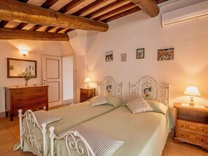 3 Schlafzimmer, Reisekinderbett, kostenloses WLAN