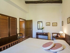 5 Schlafzimmer, Reisekinderbett, kostenloses WLAN