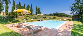 Casa de vacaciones privada con piscina privada, WIFI, TV, terraza, vista panorámica, aparcamiento