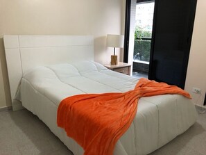 3 habitaciones, tabla de planchar con plancha y wifi gratis 