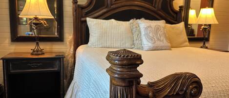 1 habitación, tabla de planchar con plancha, wifi gratis y ropa de cama