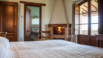 2 camere, culla da viaggio, Wi-Fi gratuito