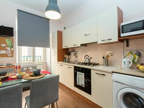 Oven, dishwasher
