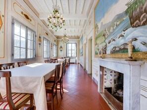Dining - Wonderful private villa for 16 guests with WIFI, private pool and TV (Serravalle Pistoiese)