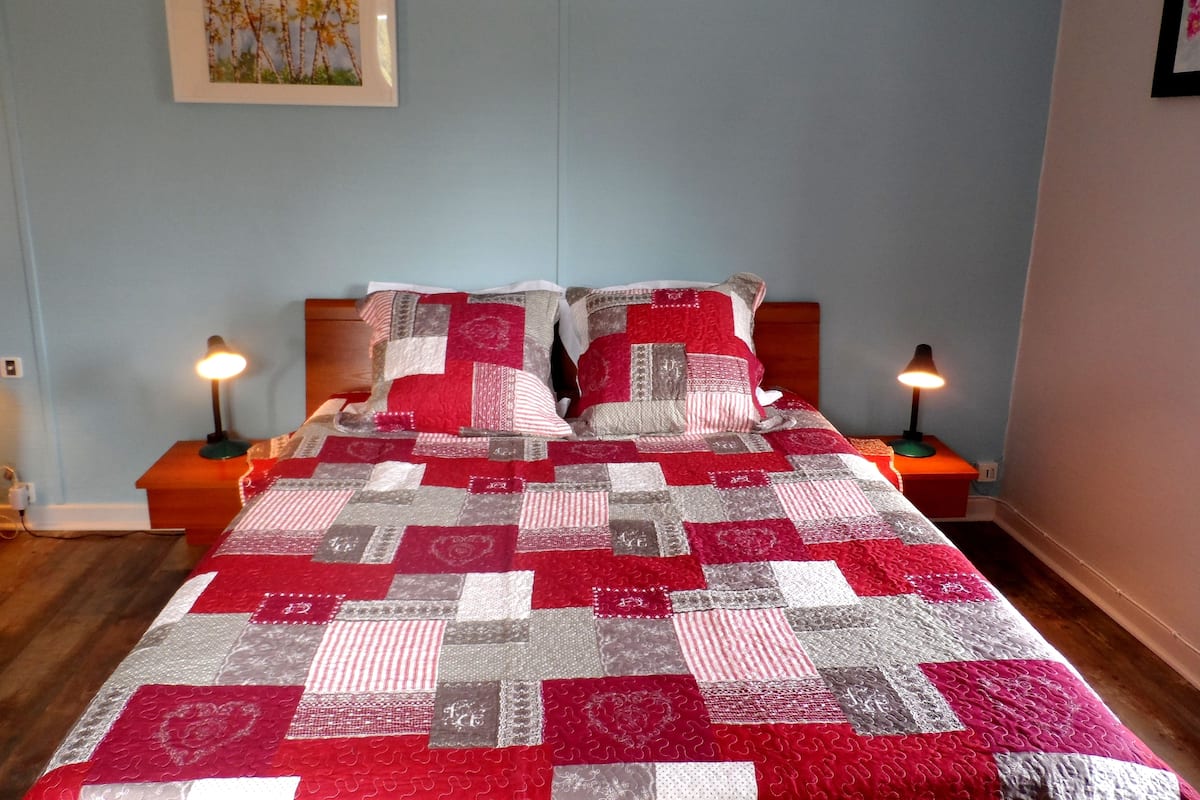 Superior tweepersoonskamer, 1 queensize bed, niet-roken, uitzicht op tuin | Individueel gedecoreerd, verduisterende gordijnen, geluiddichte muren