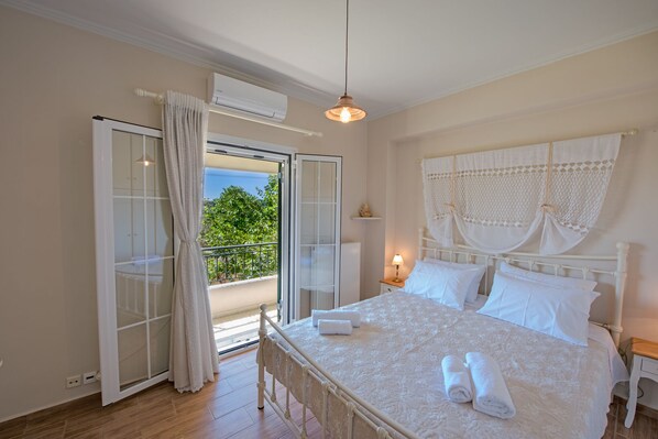 4 soverom, strykejern/-brett, wi-fi og sengetøy