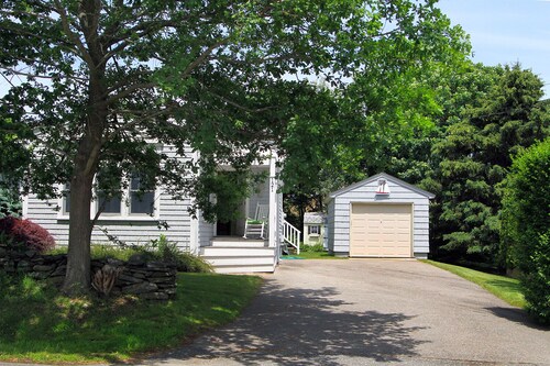 Paradise Valley Cottage 1 mile From Second Beach