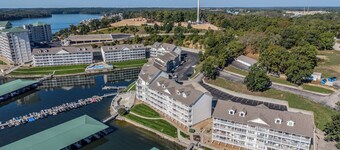 Elegante condominio frente al lago en Parkview Bay, cerca de la piscina, magníficas vistas del parque estatal, conexión inalámbrica