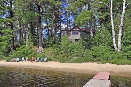 Adorable Historic Adirondack Lakefront Cottage on Long Lake