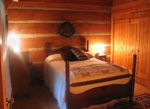 3 slaapkamers, een strijkplank/strijkijzer, gratis wifi, beddengoed