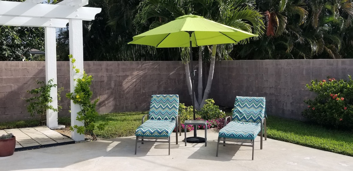 Photo 5 of Bike to beach! Heated pool, pet-friendly. Summer 2025 sale!