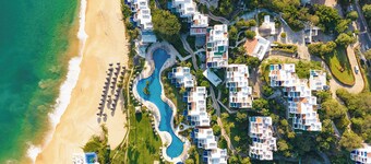 Ocean/Beachfront Residence w/ Pool