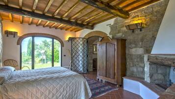 6 Schlafzimmer, Bügeleisen/Bügelbrett, Reisekinderbett, kostenloses WLAN