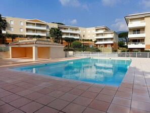 Pool - Nice apartment for 4 people with A/C, WIFI, pool, TV and terrace (Cavalaire-sur-mer)