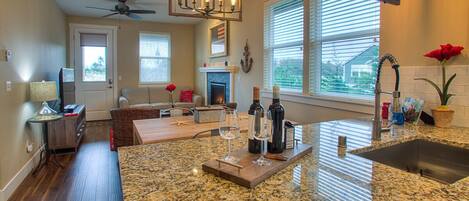 المنشأة من الداخل