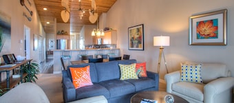 Vista Del Mar Beach Condominium - Oyhut Bay Seaside Village