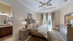 4 soveværelser, skrivebord, strygejern/strygebræt, weekendseng