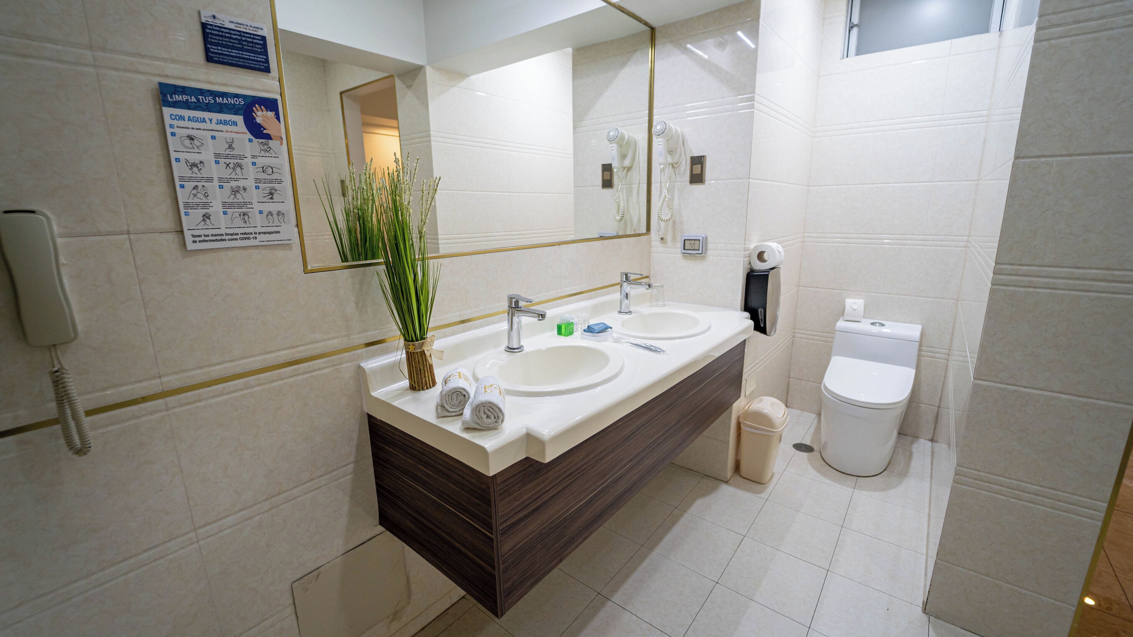 Photo - Recreo Hotel