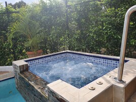 Bañera de hidromasaje 