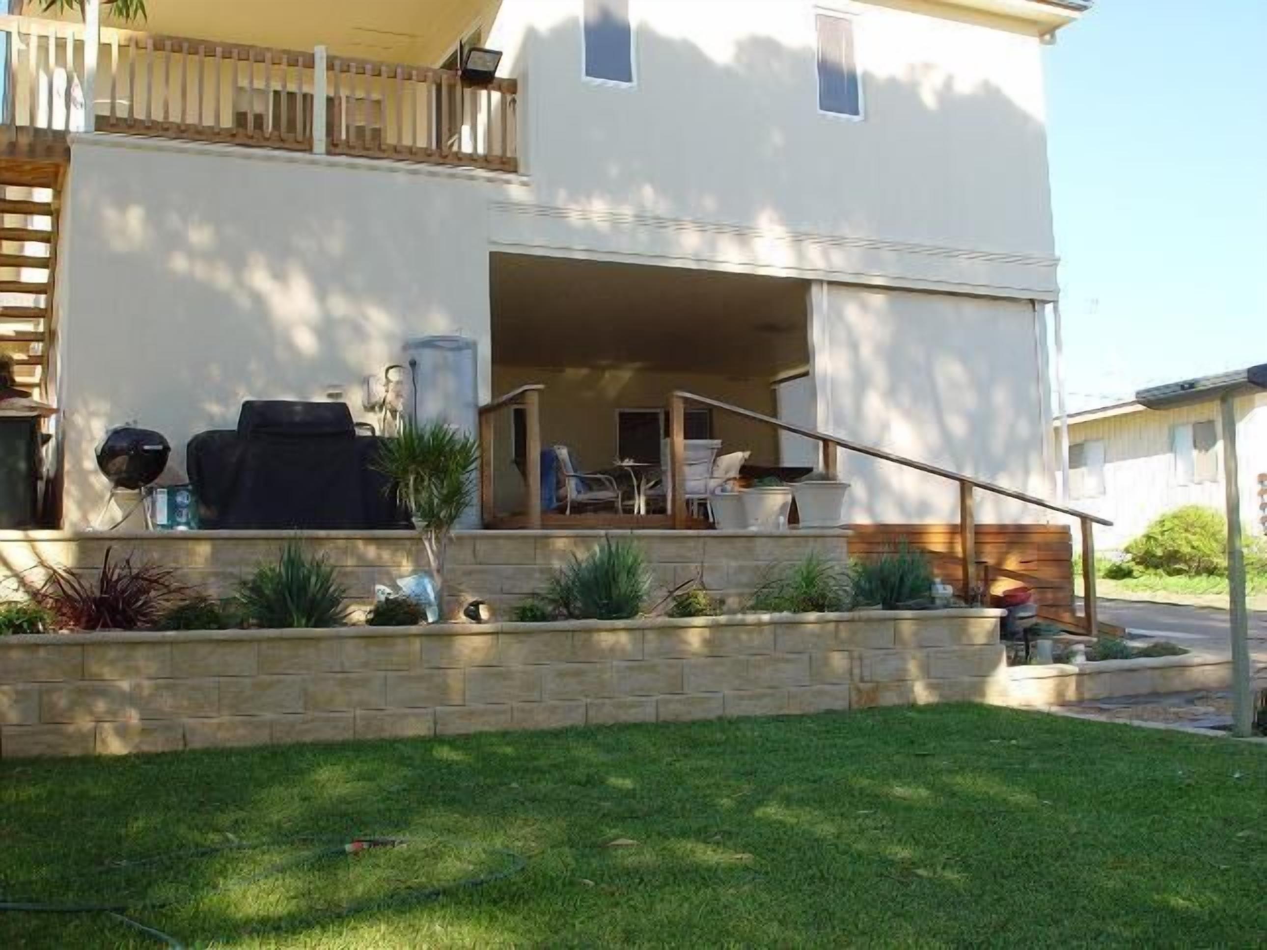 Southwyd - Port Hughes — image 9